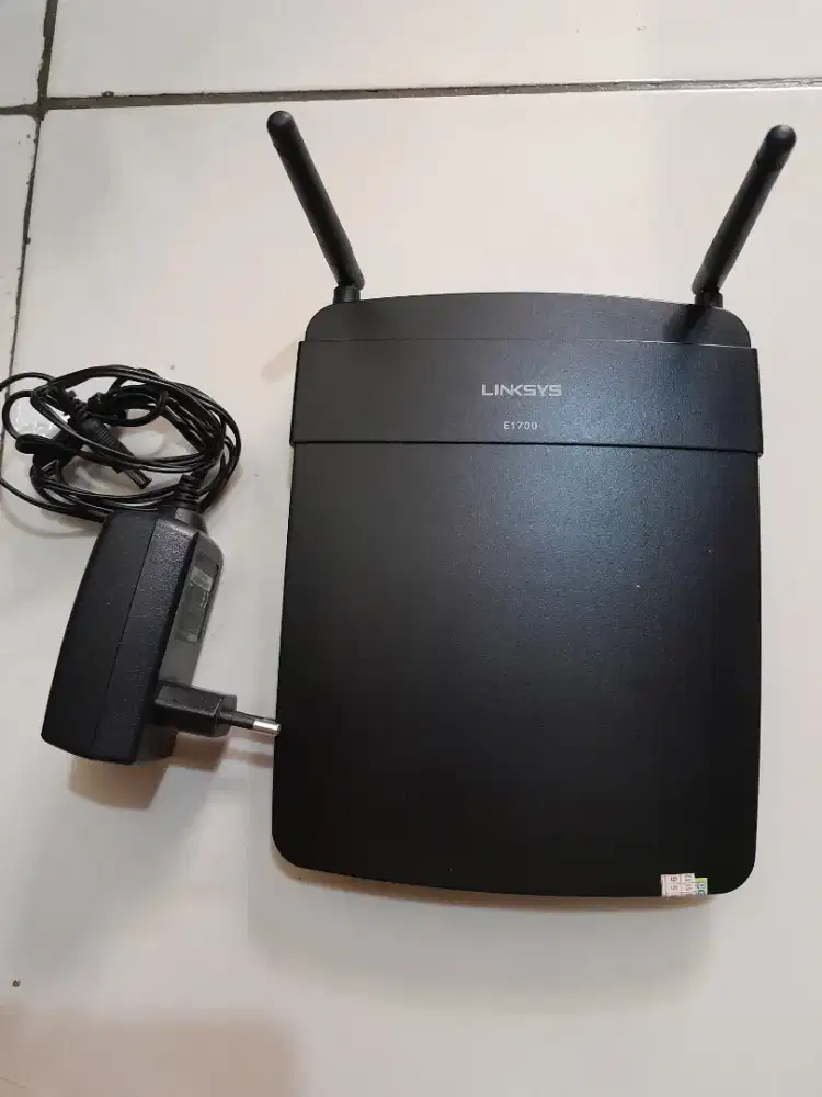 Linksys E1700 N300 Gigabit Wi-Fi Router