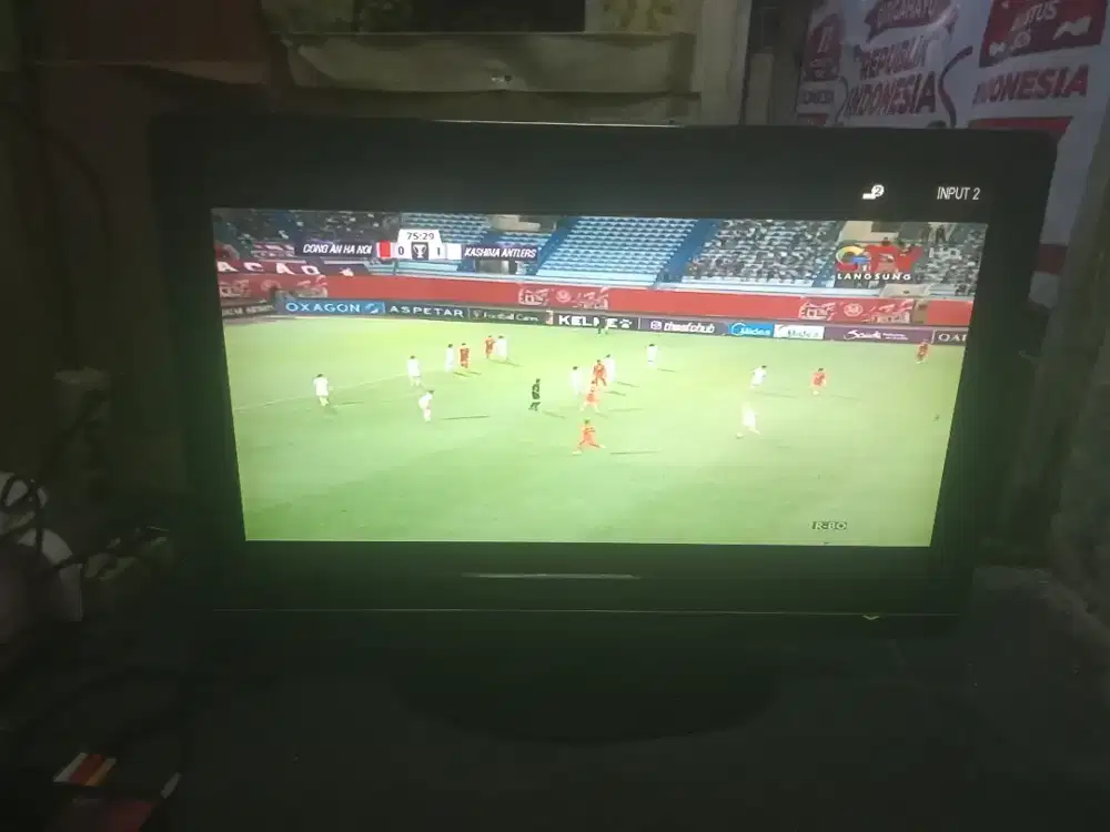 Tv Sharp 32 in harga 700 bisa nego