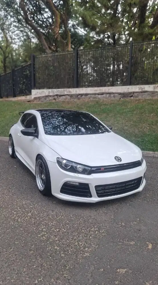VW Scirocco R 2.0L Bensin 2010 Low Km Record