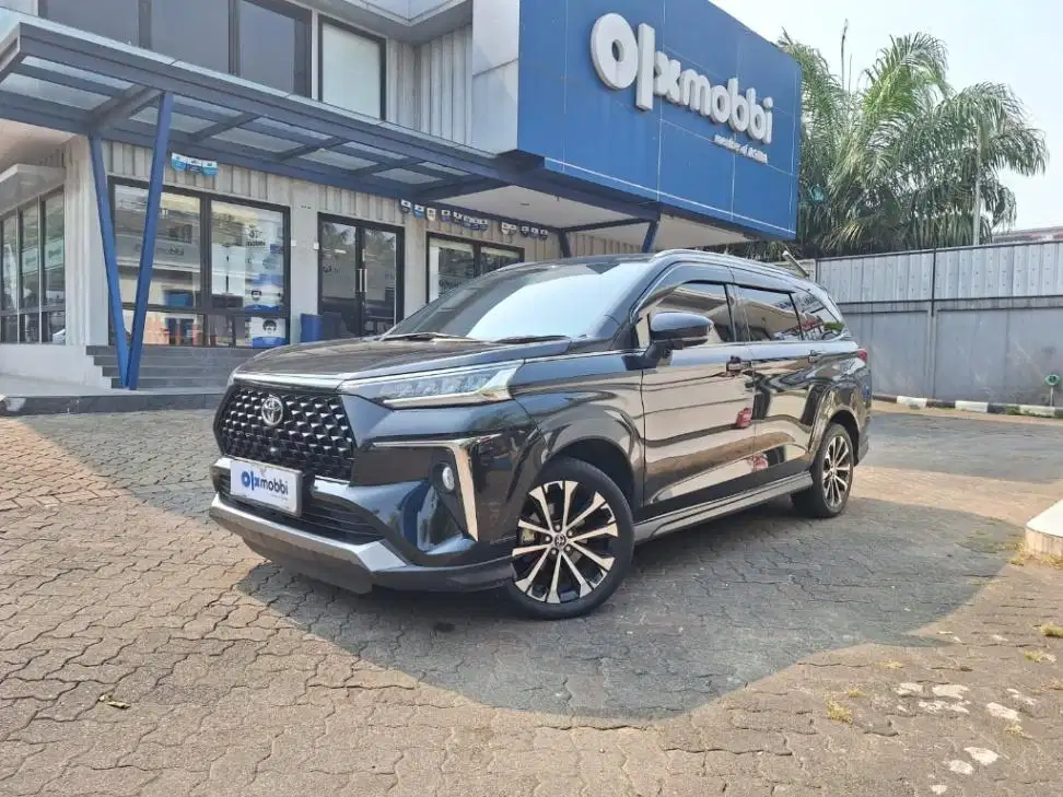 KM Rendah - Toyota Avanza 1.5 New Veloz Q CVT Bensin-AT 2023