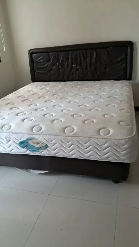 Spring bed dan dipan