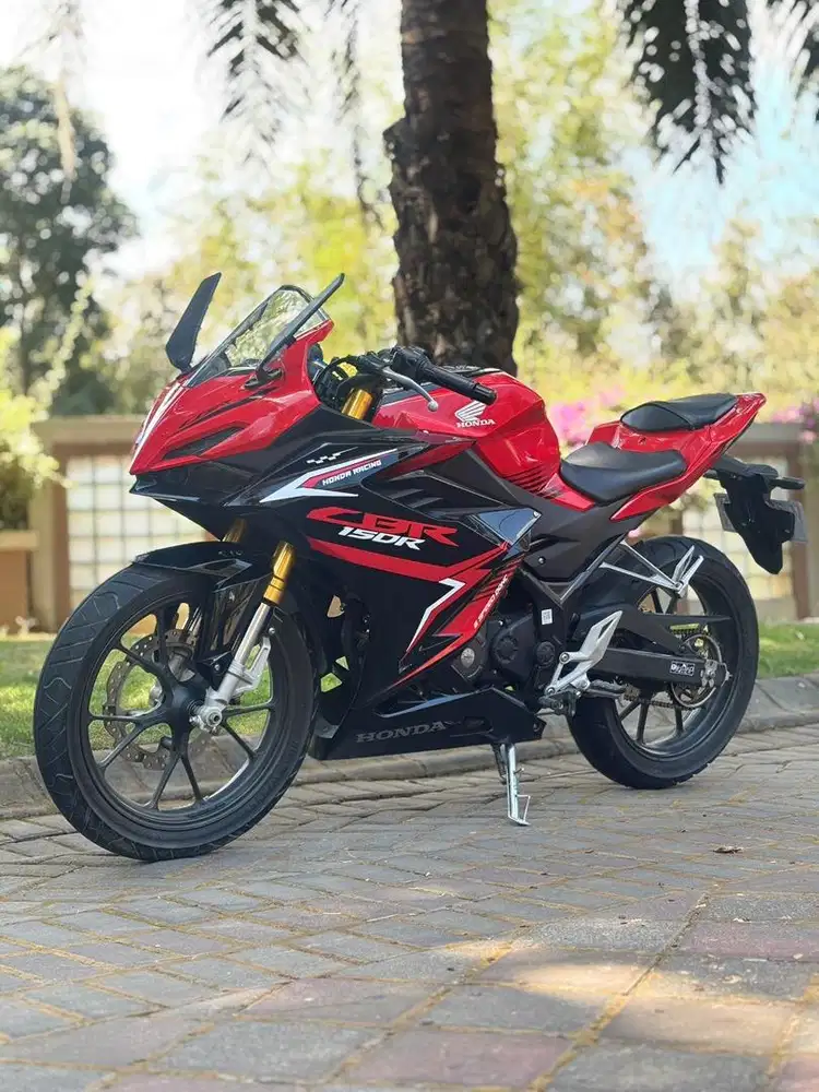 Honda CBR 150R thn 2021 Odo 8rb Jarang Pakai Plat Baru Koko Motor