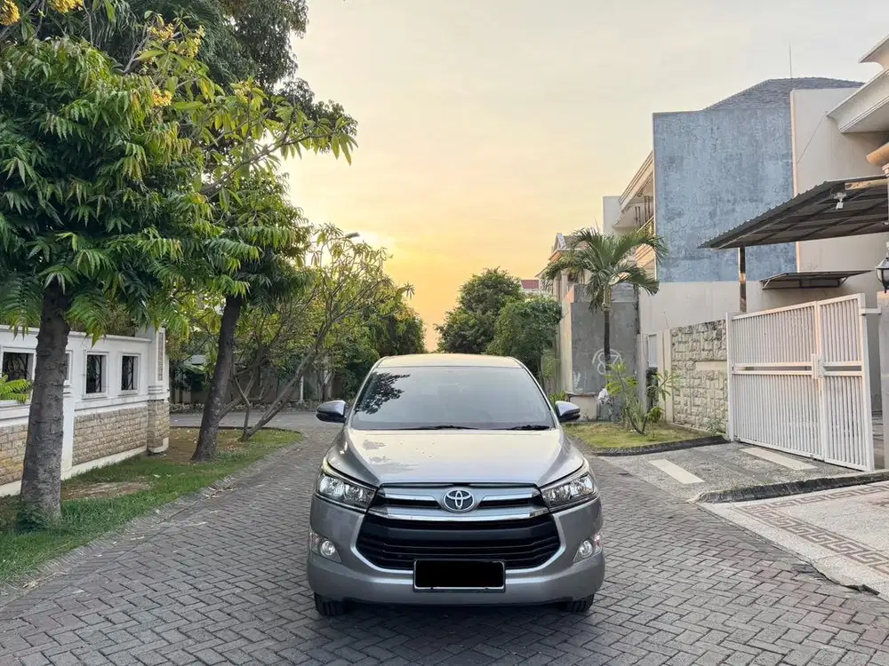 Toyota Kijang Innova 2.0 G Bensin Manual 2017 PMK 2018 Silver Plat L
