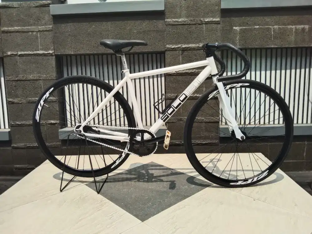 Sepeda fixie solois 02