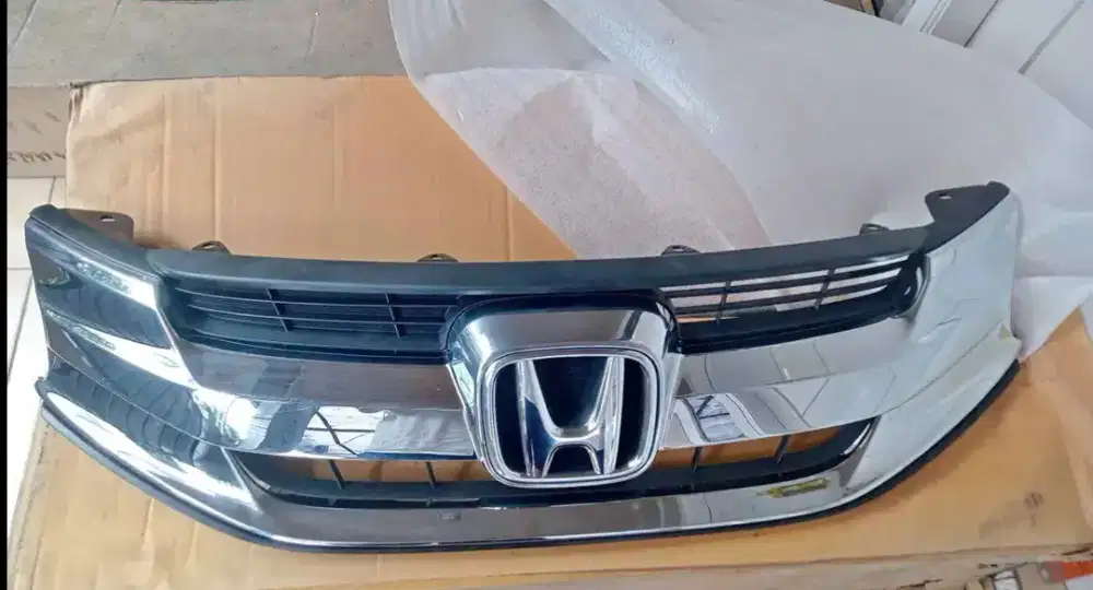 Grill Honda Mobilio
