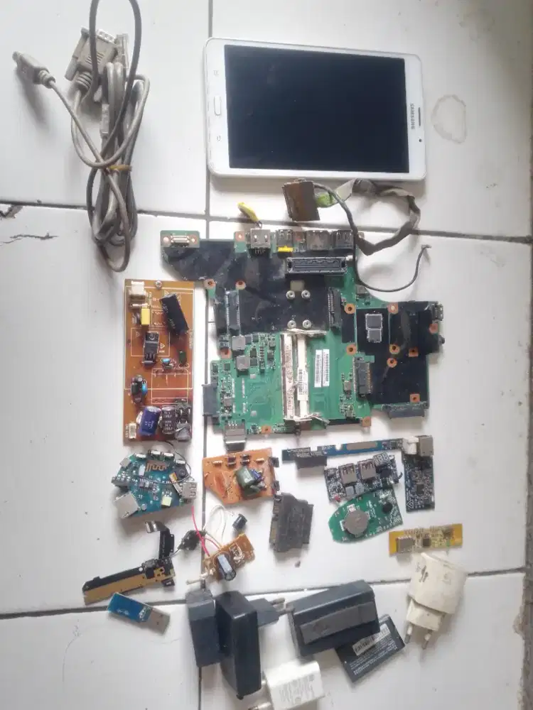 limbah elektronik ada tab dll