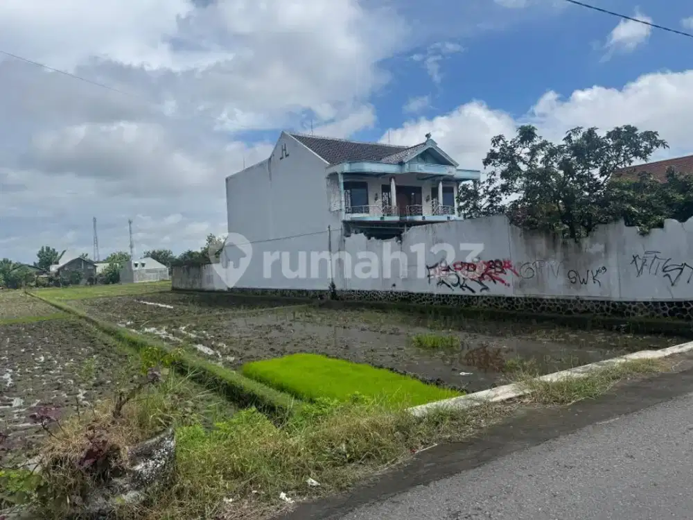 Tanah Luas Pinggir Jalan Strategis Lokasi Jogonalan Bantul Yogyakarta