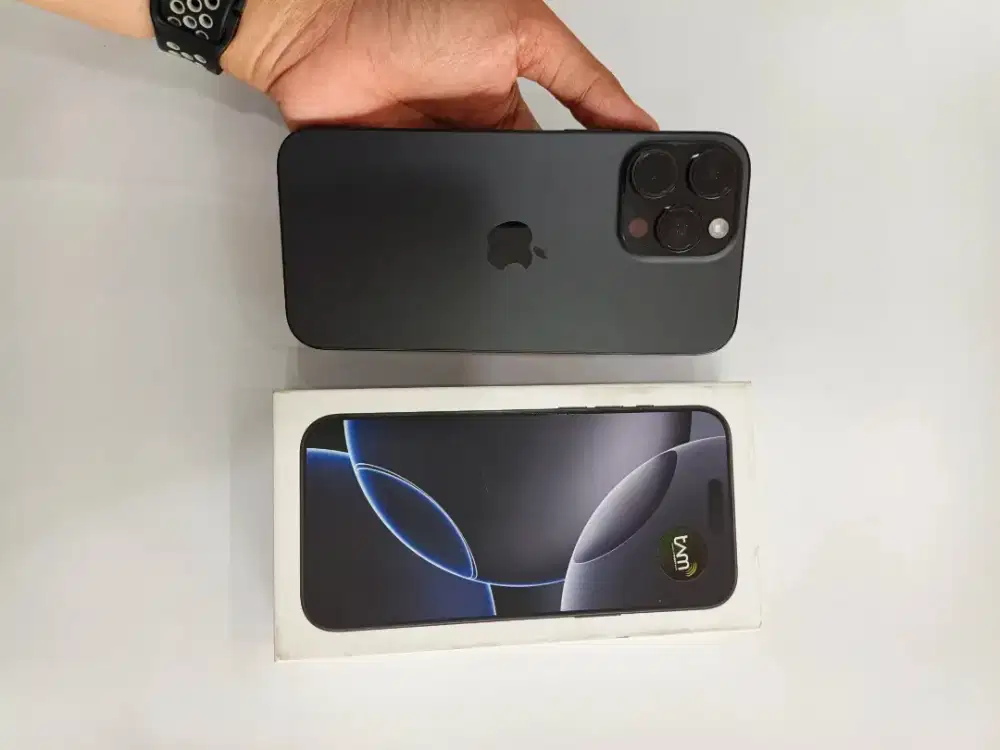 IPHONE 16PROMAX 256 TITANIUM BLACK