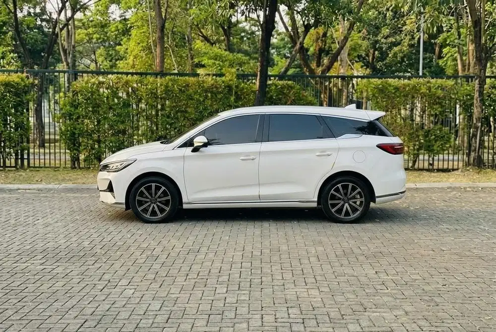[CASH] BYD M6 2025 Putih 7 Seater Keluarga EV 420 KM Jual Cepet