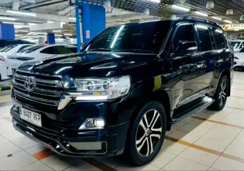 Land Cruiser VXR V8 Bensin Facelift 2021 Rawatan ATPM No PR Siap Pakai