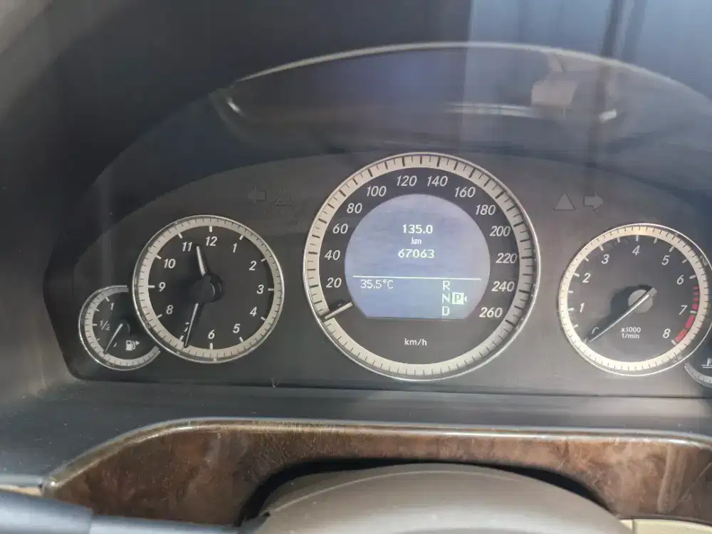 Mercedes Benz E300 Elegance 2010 Antik