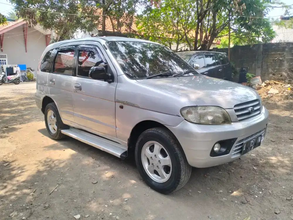 Daihatsu Taruna 2000 Bensin