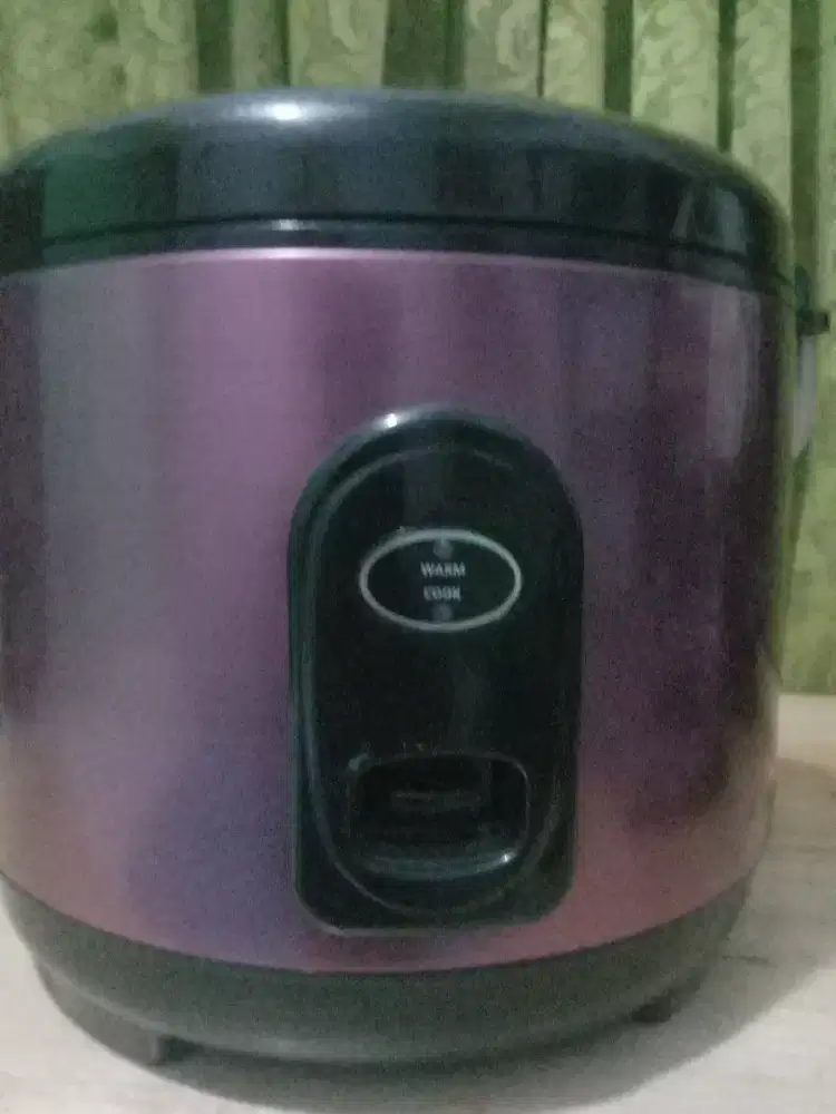 Rice Cooker Miyako kapasitas 3 liter
