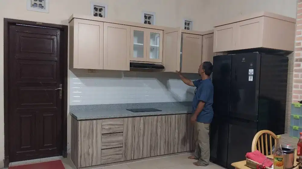 Kitchen Set Modern Kaloka Interior