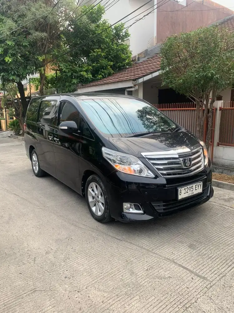 Toyota Alphard 2013 Bensin