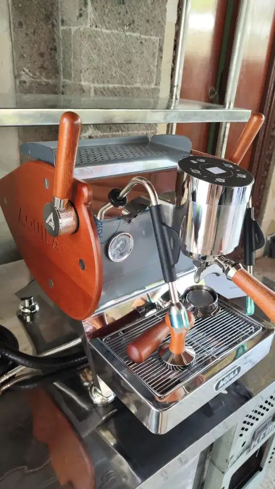 Mesin Espresso Aquila CRM 1000