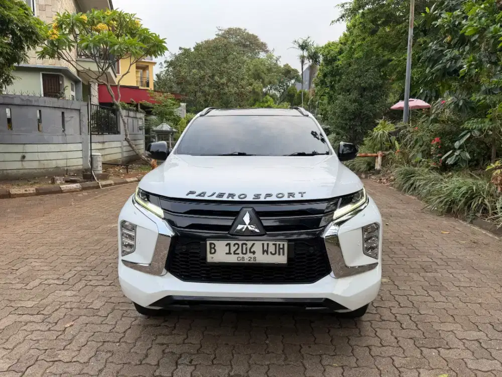 Pajero Sport Dakar AT 2021 Low KM