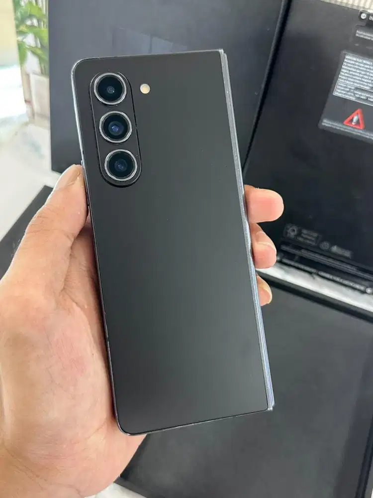 Samsung z fold 5 5G 12/512 gb