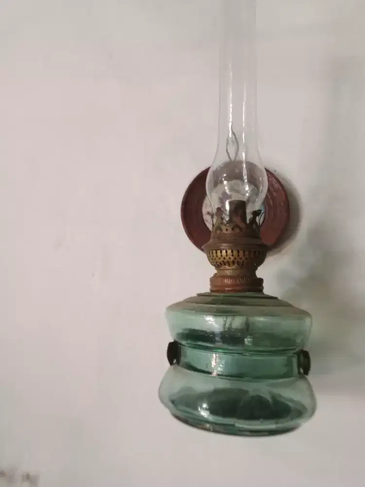Lampu teplok jadul