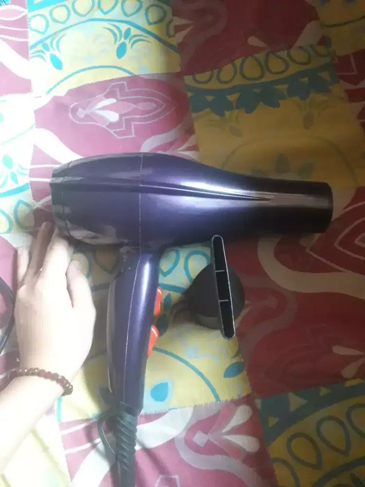 Hairdrayer kemei