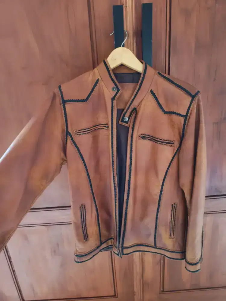 Jaket kulit asli