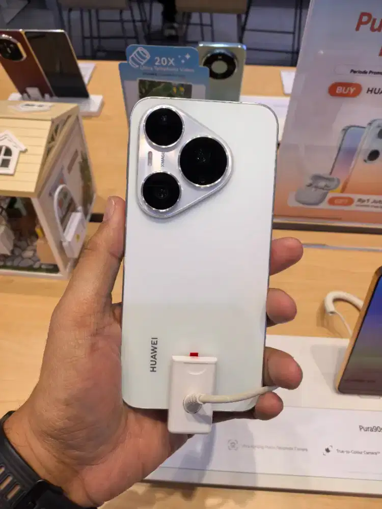 HUAWEI PURA 90S PRO FREE FIT 4