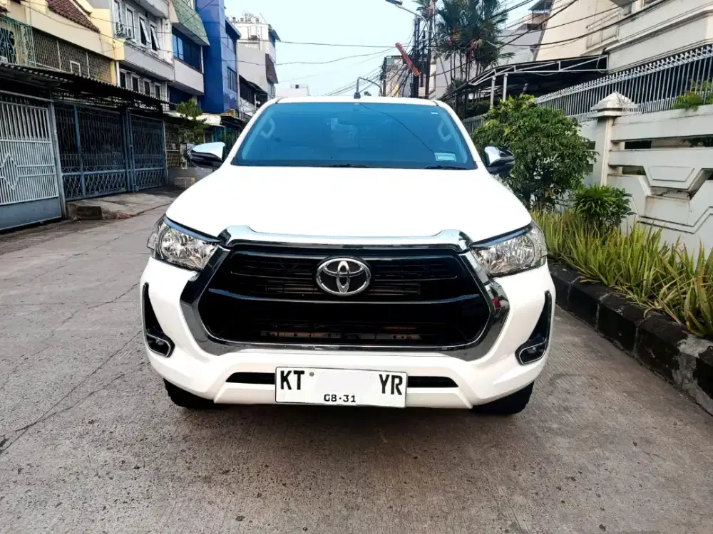 Toyota Hilux 2.4G. DC. M/T.4x4. th 2021
