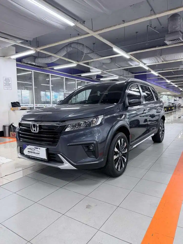 Honda BR-V Prestige 2024 nik 2023 abu2,At,Km antik 11rb,full ori,Top c