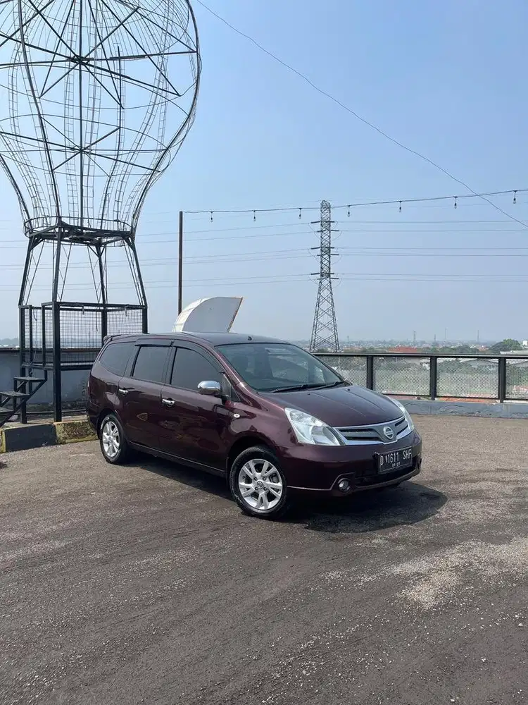 Nissan Grand livina 2012 Matic