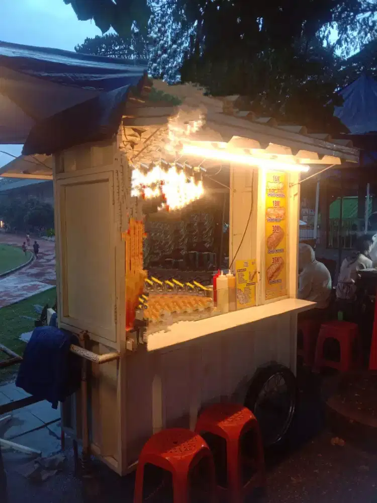 Lapak Jualan di Saparua Culinaire Night Bandung