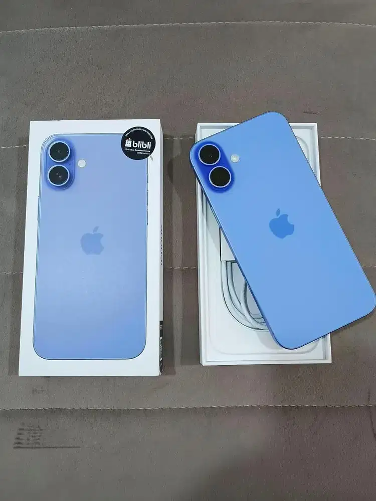 iPhone 16 Plus 128 GB Ultramarine