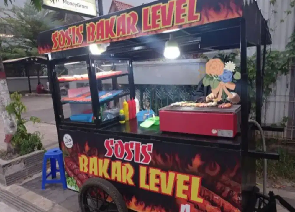 Lowngan jualan Sosis Bakar