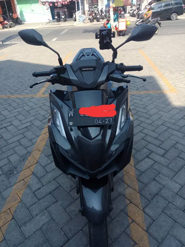 Bismillah  Dijual Vario 160 CBS TERAWAT