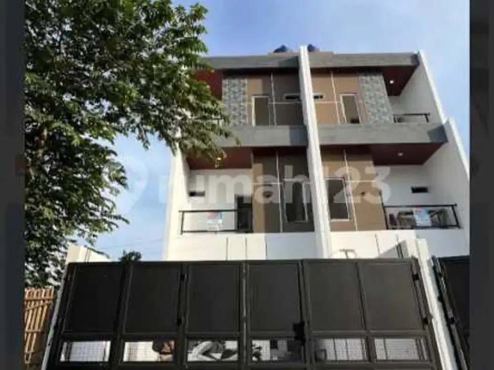 Di Jual Rumah Baru di Kavling Dki