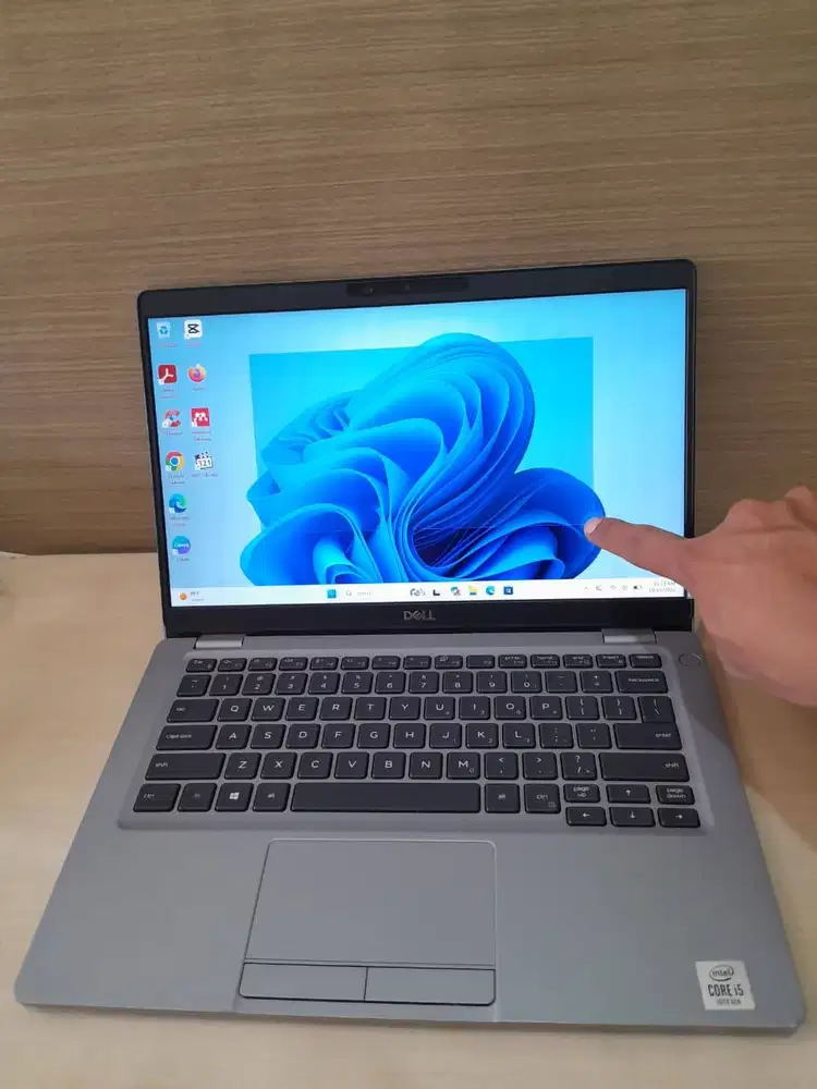 Dell 5310 Touchscreen, Core i5 gen10, Ram 8GB, SSD 256GB,Layar 13,3in