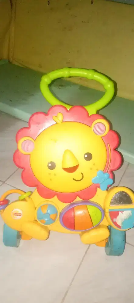 Push walker alat berjalan anak