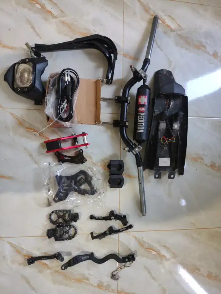Jual aksesoris crf 150 seperti yang ada di foto murah