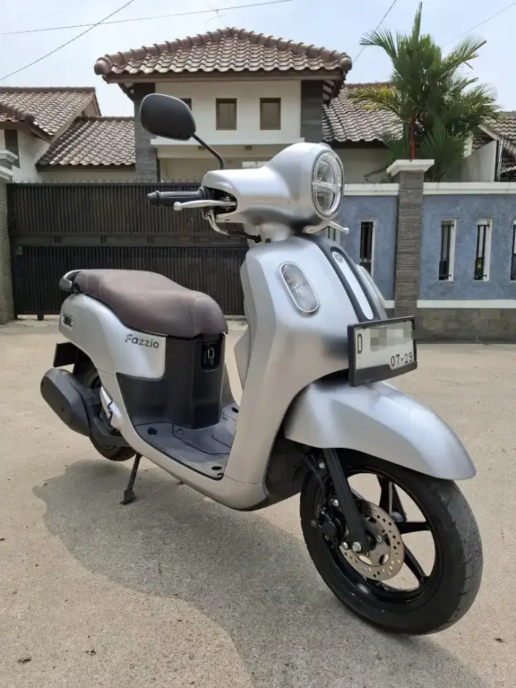 Yamaha Fazzio Neo Hybrid Keyless Connected 2024