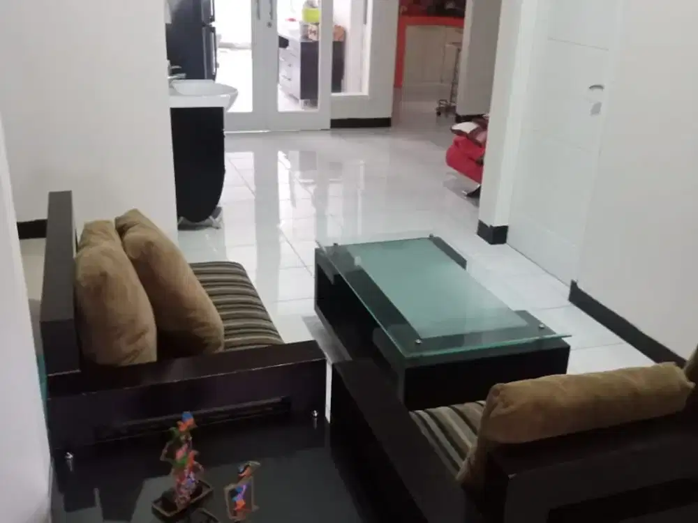RUMAH  NYAMAN MINIMALIS STRATEGIS SIAP HUNI DI ARCAMANIK BANDUNG