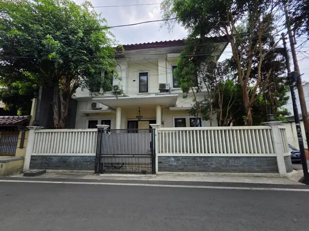 Rumah Hoek Jl Jelita, Rawamangun