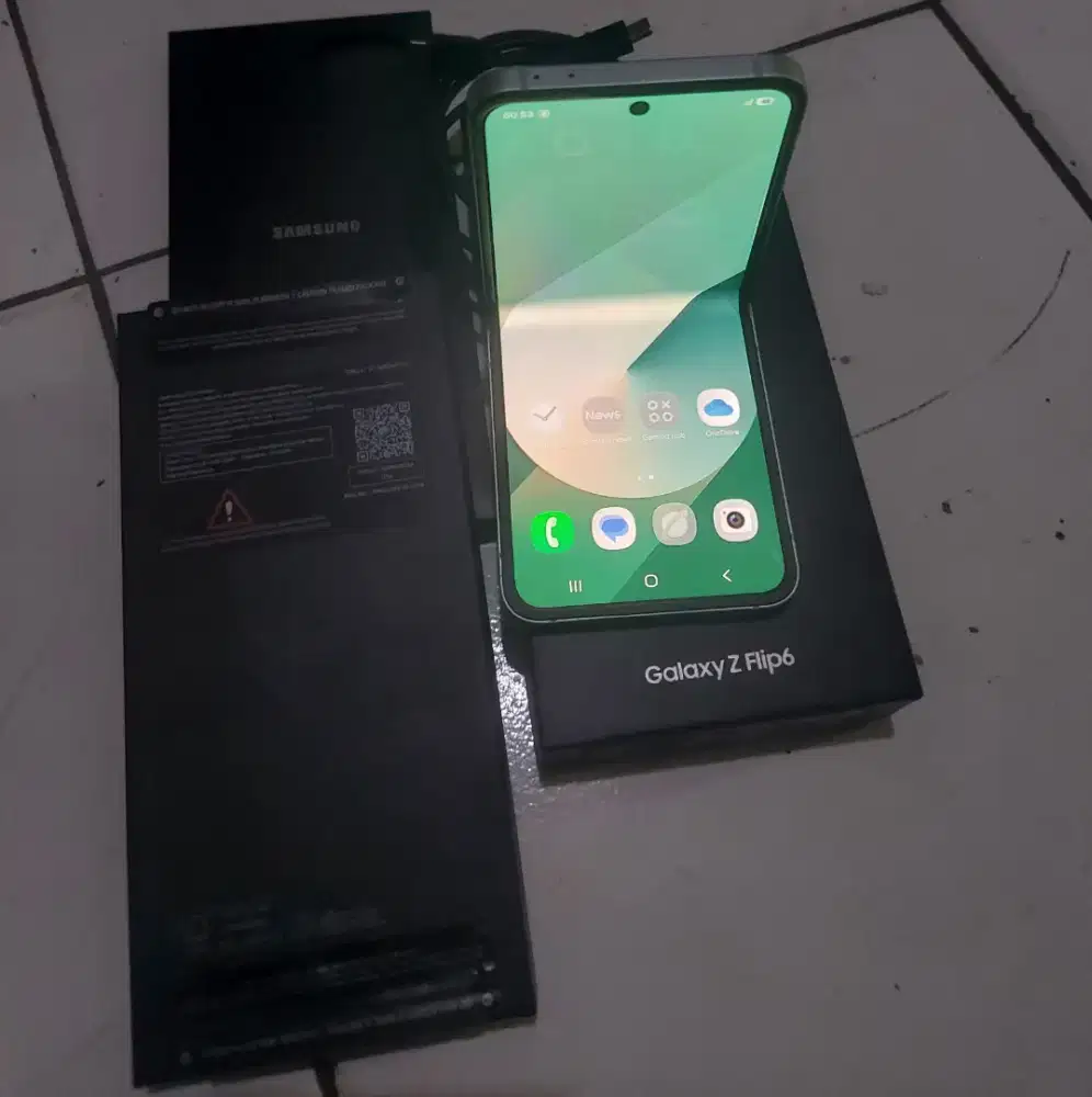 Samsung Z Flip 6 12/256