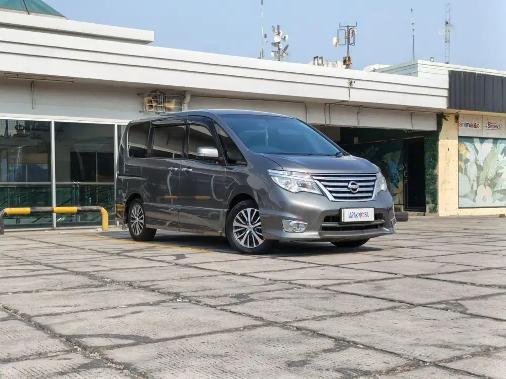 Nissan Serena HWS 2.0 Matic AT 2015 Abu KM 114RB