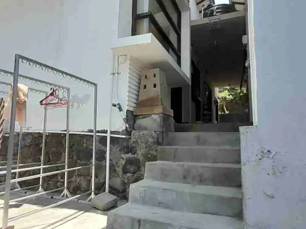 DI JUAL RUMAH KOST 8 KAMAR BATUBULAN