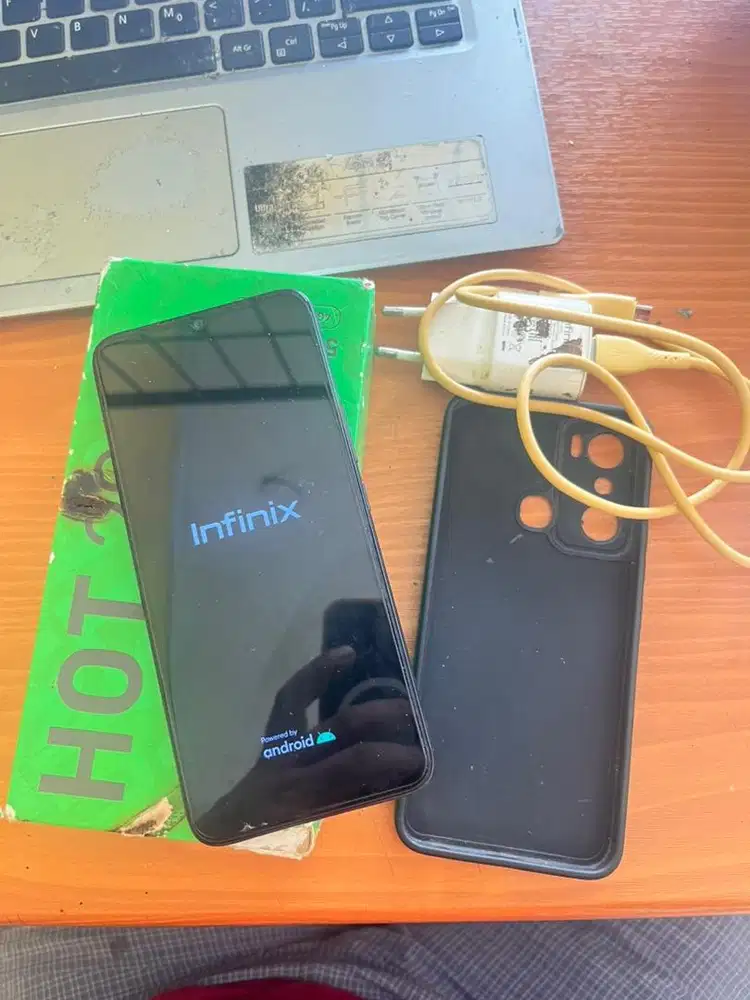 Infinix Hot 20i 4/64 second fulset