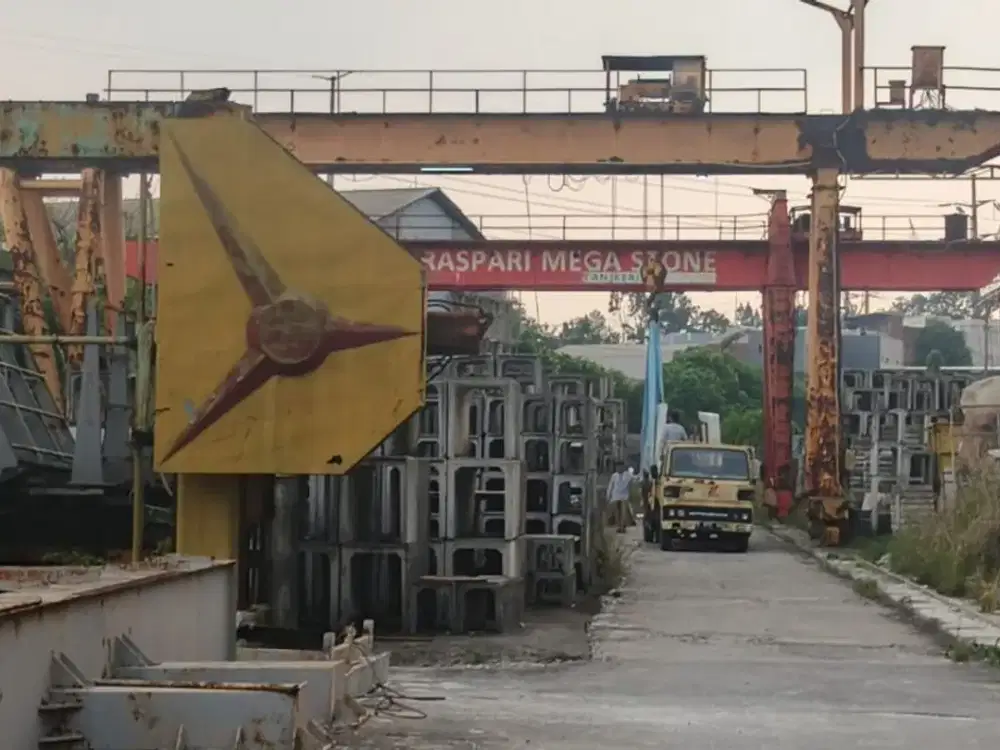 Gudang Lengkap Crane, WaterTreatment, Genset di Gunung Putri , Bogor  #770