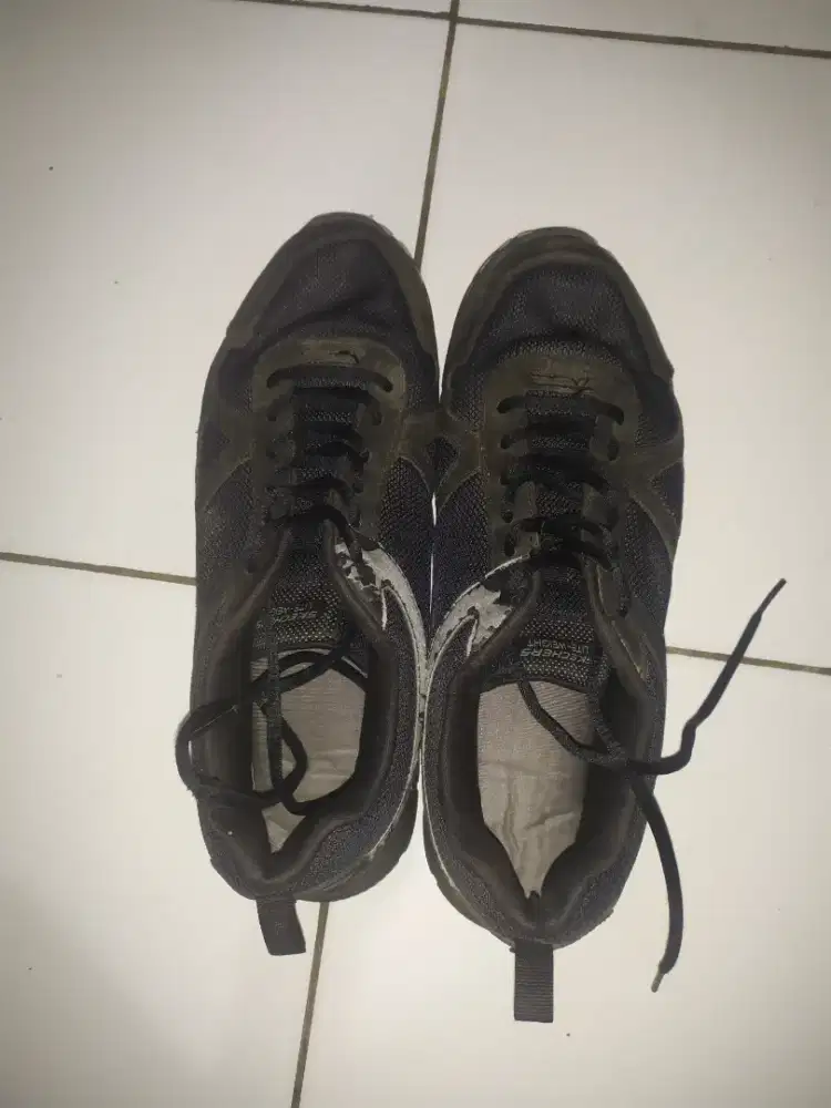 Sneaker Skechers Lite-Weight Ukuran 43