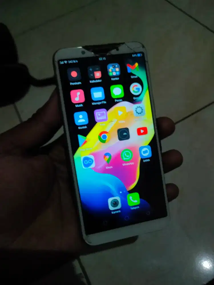 Oppo a83 2)16gb