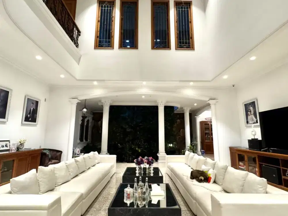 Dijual Rumah Mewah Classic Permata Buana Jakarta Barat
