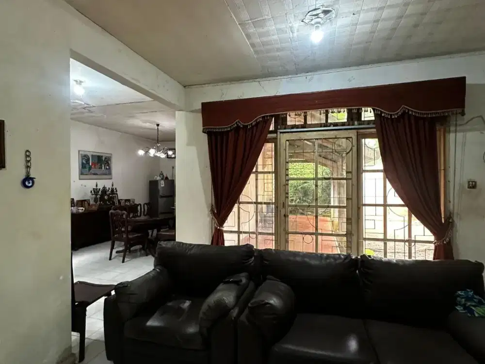 DIJUAL RUMAH LEBAK BULUS HARGA MENDEKATI NJOP