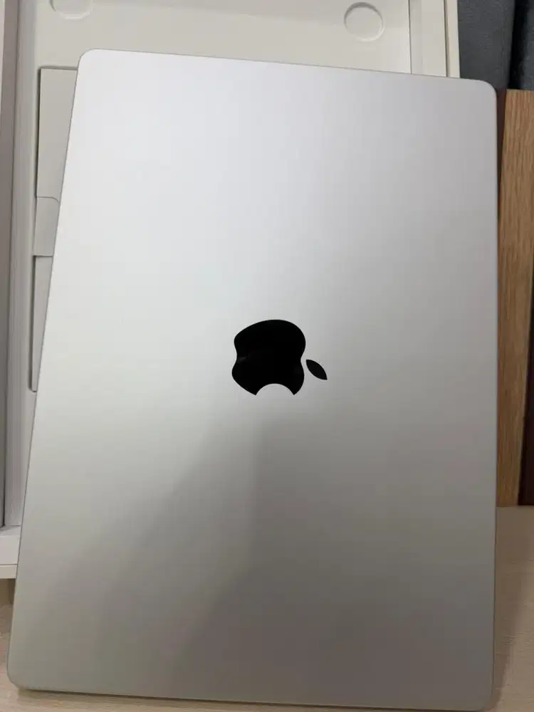 MacBook Pro M3 8/512 14 inch iBox